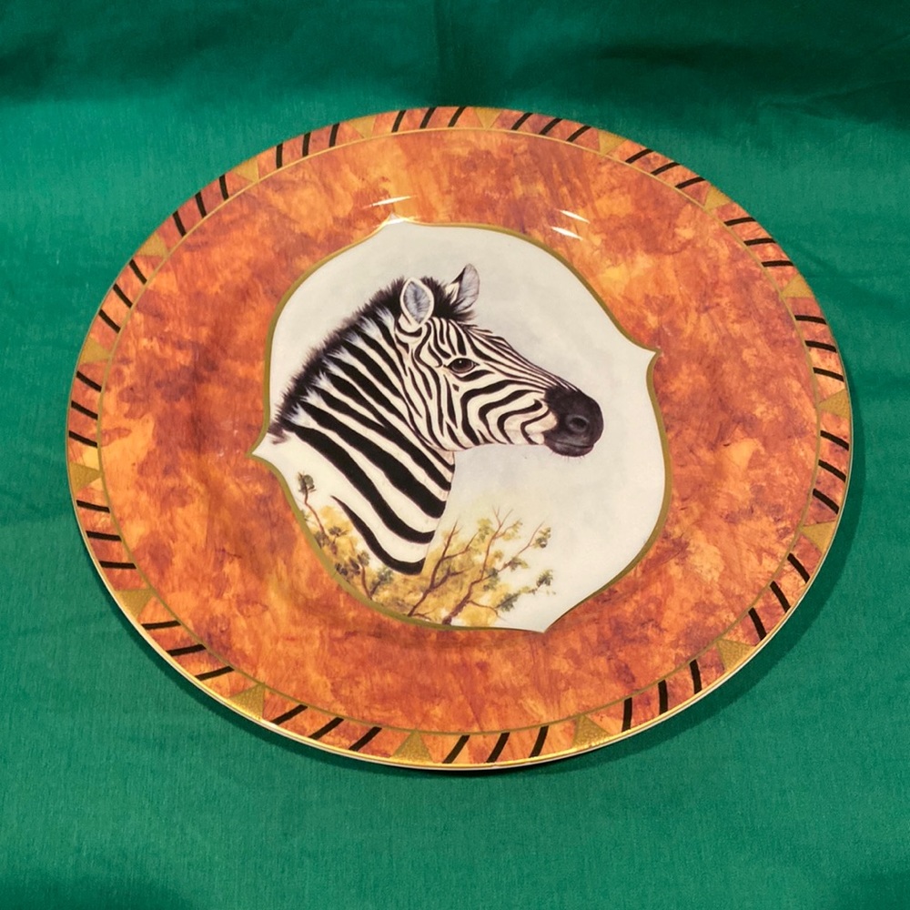 1995 Like New Lynn Chase Decorative African Portraits Plate Zebra